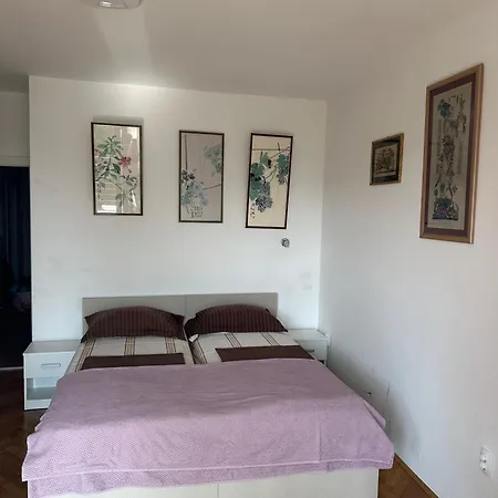 Centar 3 Apartmán *