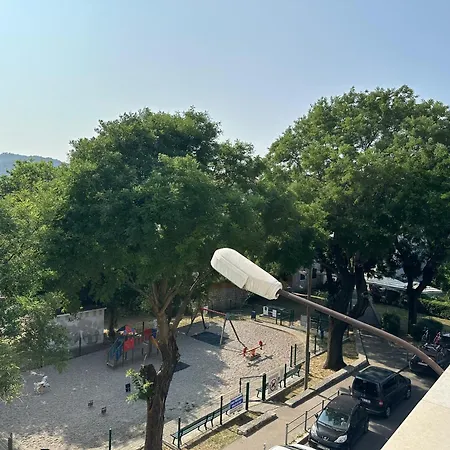 Centar 3 Apartmán *